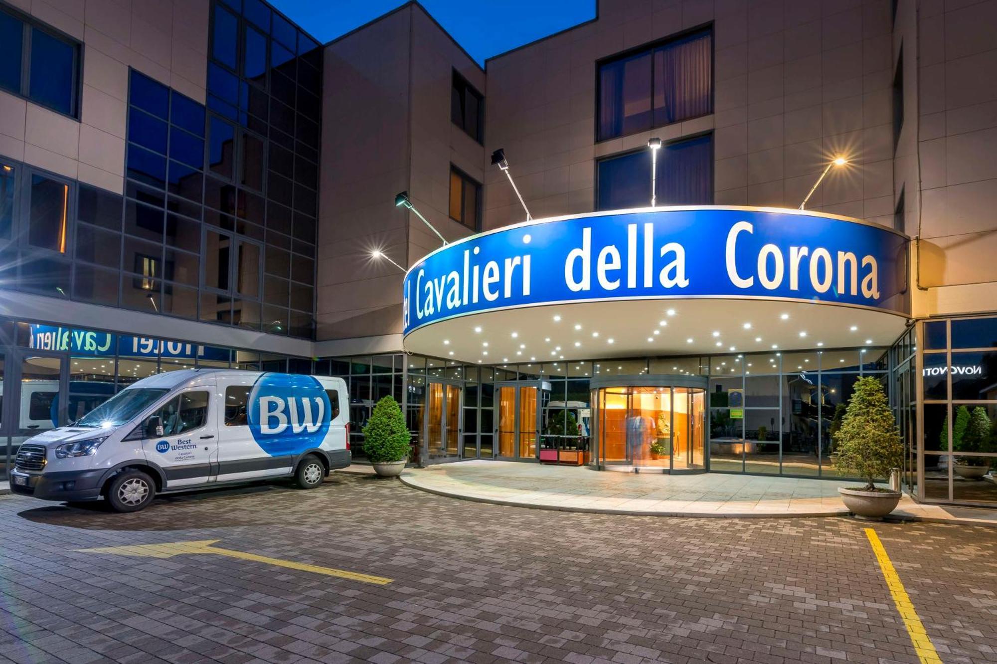 Hotel Best Western Cavalieri Della Corona Cardano Al Campo Exteriér fotografie