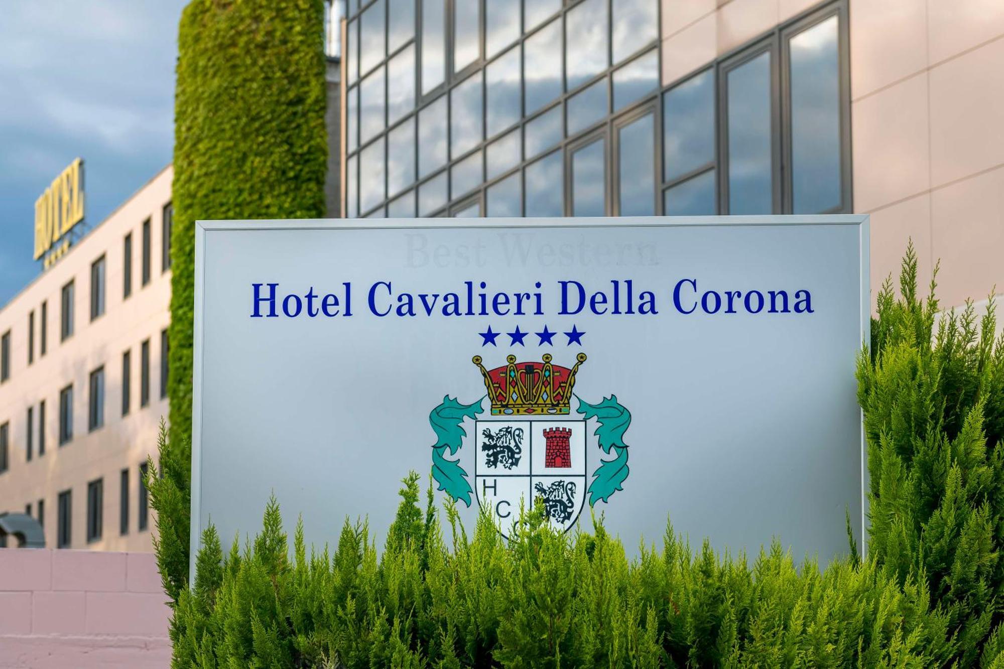 Hotel Best Western Cavalieri Della Corona Cardano Al Campo Exteriér fotografie